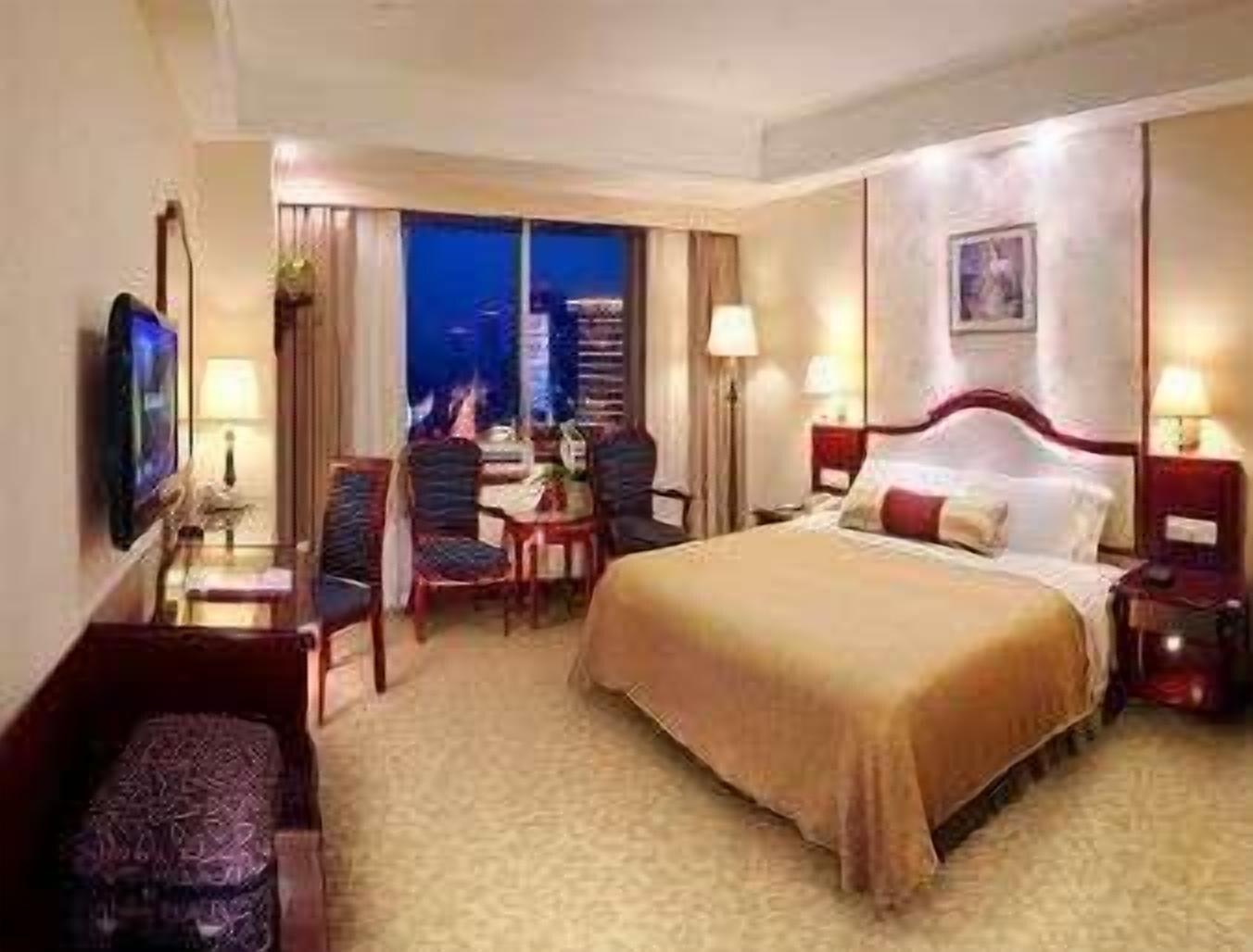 Ramada Plaza Tianlu Hotel Wuhan Eksteriør billede
