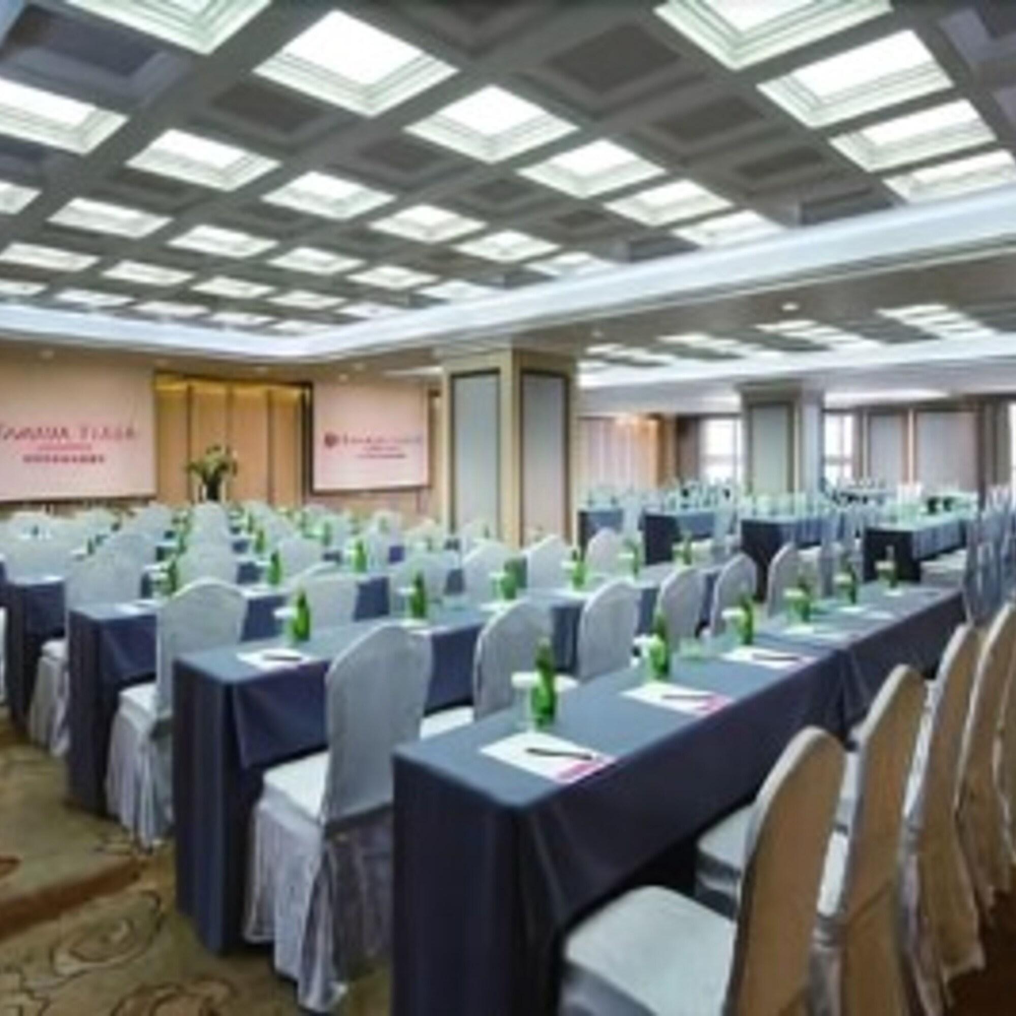 Ramada Plaza Tianlu Hotel Wuhan Eksteriør billede